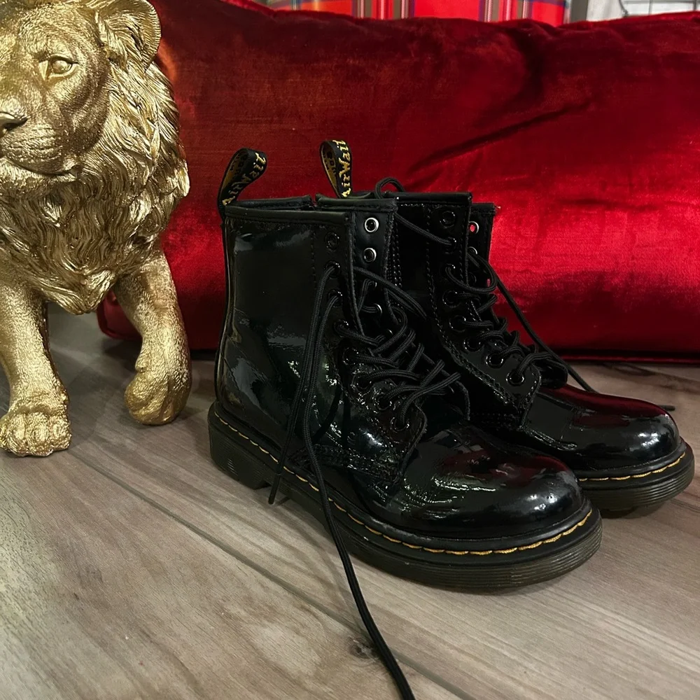 Junior 1460 Black Patent Leather Lace-Up Boots